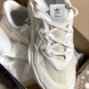 Adidas Ozweego sneakers